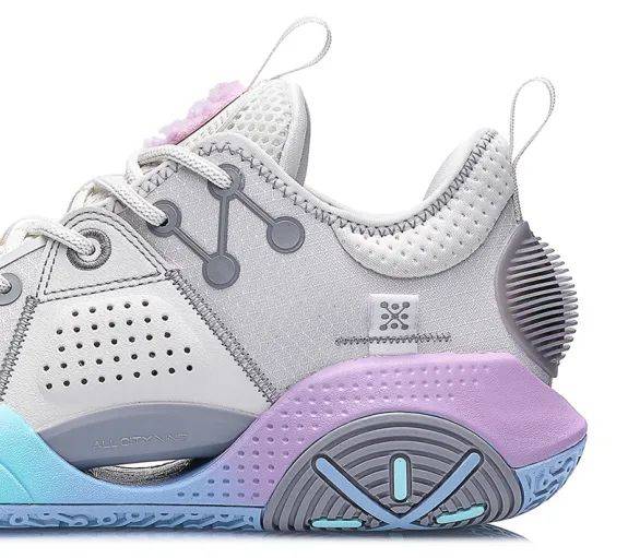 安踏ufo天体3抄袭全城9实锤