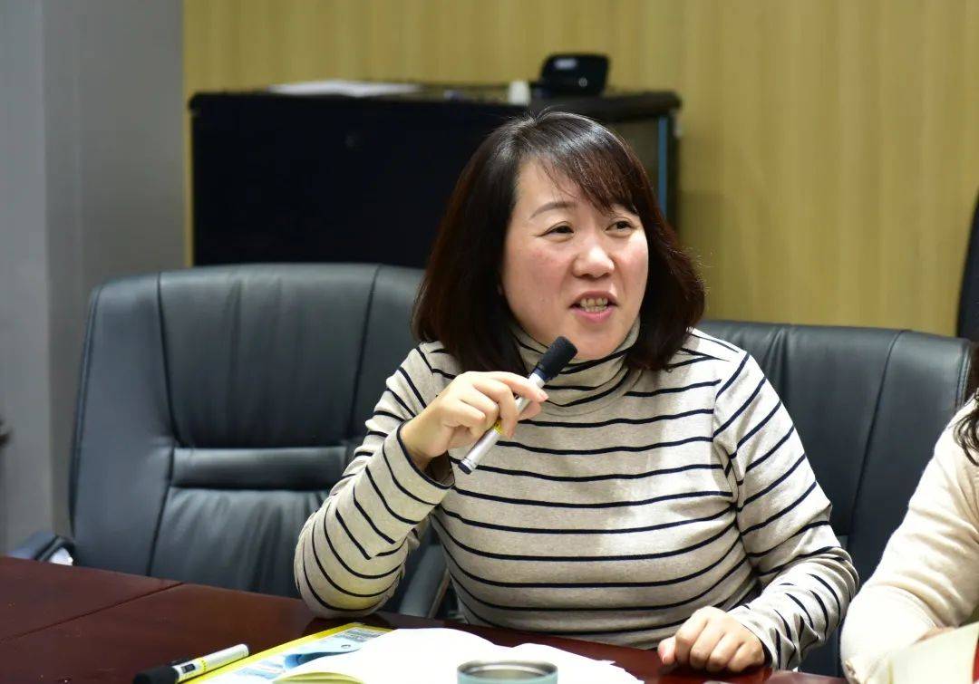 直通校园做优秀的中层管理者银城小学中层培训扩大会议