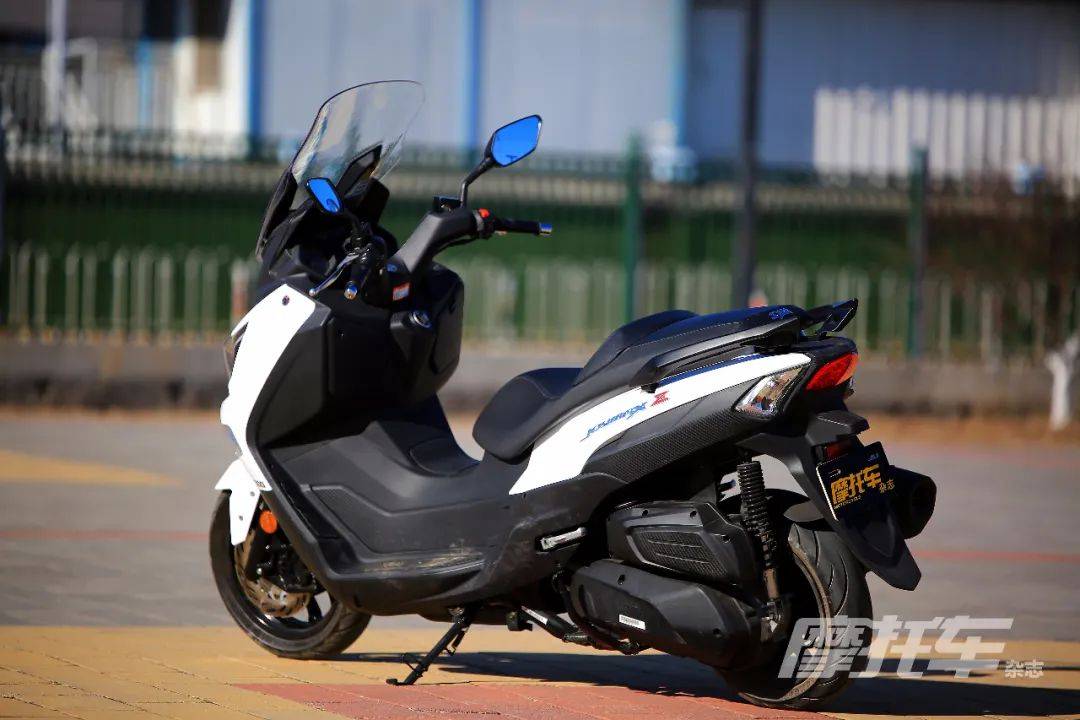 实拍新款三阳joymaxz300整容后的quot九妹quot终于打动你了