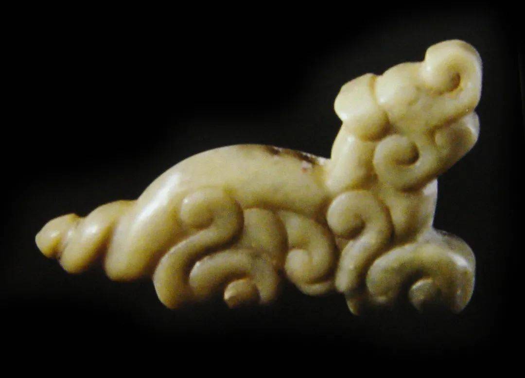 战国 玉虎 山西省长治市分水岭出土战国 虎形玉佩 浙江省杭州市山石塘