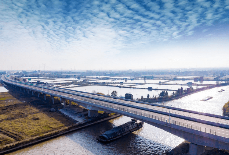 去宜兴更快啦常宜高速公路顺利交工验收