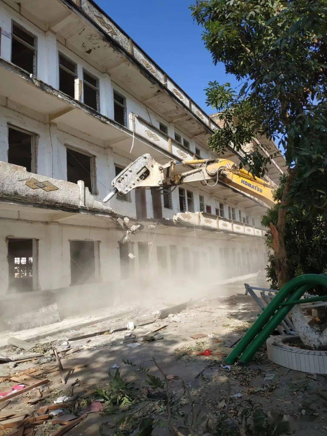 这是一所让不子弟留恋的学校有这些回忆,关于青春岁月这些教学楼,关于