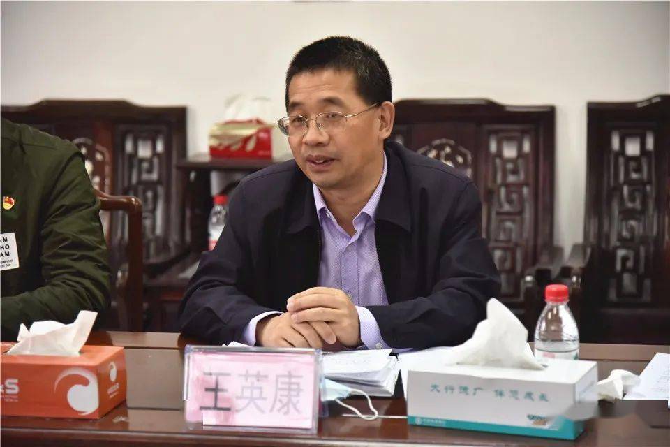 市委常委组织部部长欧阳贵有到大涌镇调研督导村社区换届工作