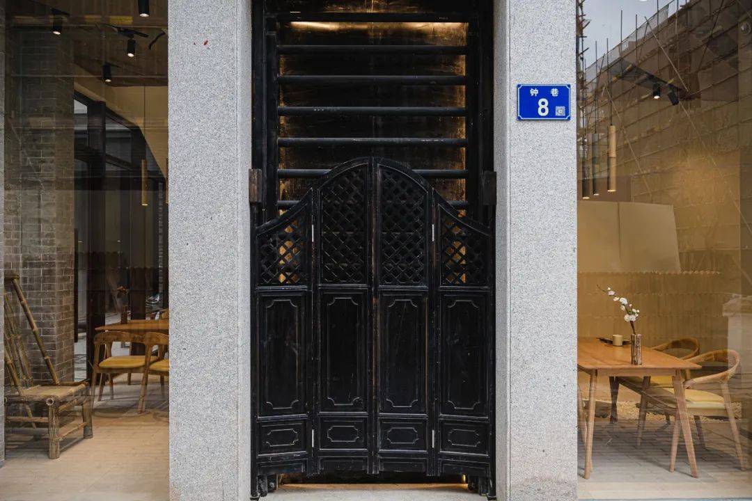 爆改90年独栋西关大屋,还把国宴名菜搬上桌!这家米其林川菜馆真够狠!