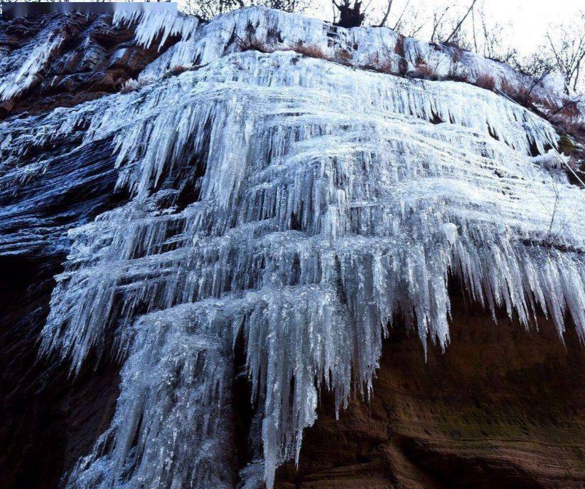 洛阳龙潭大峡谷冬游冰雪季丨玉砌群山冰满川风飘银蝶舞翩迁