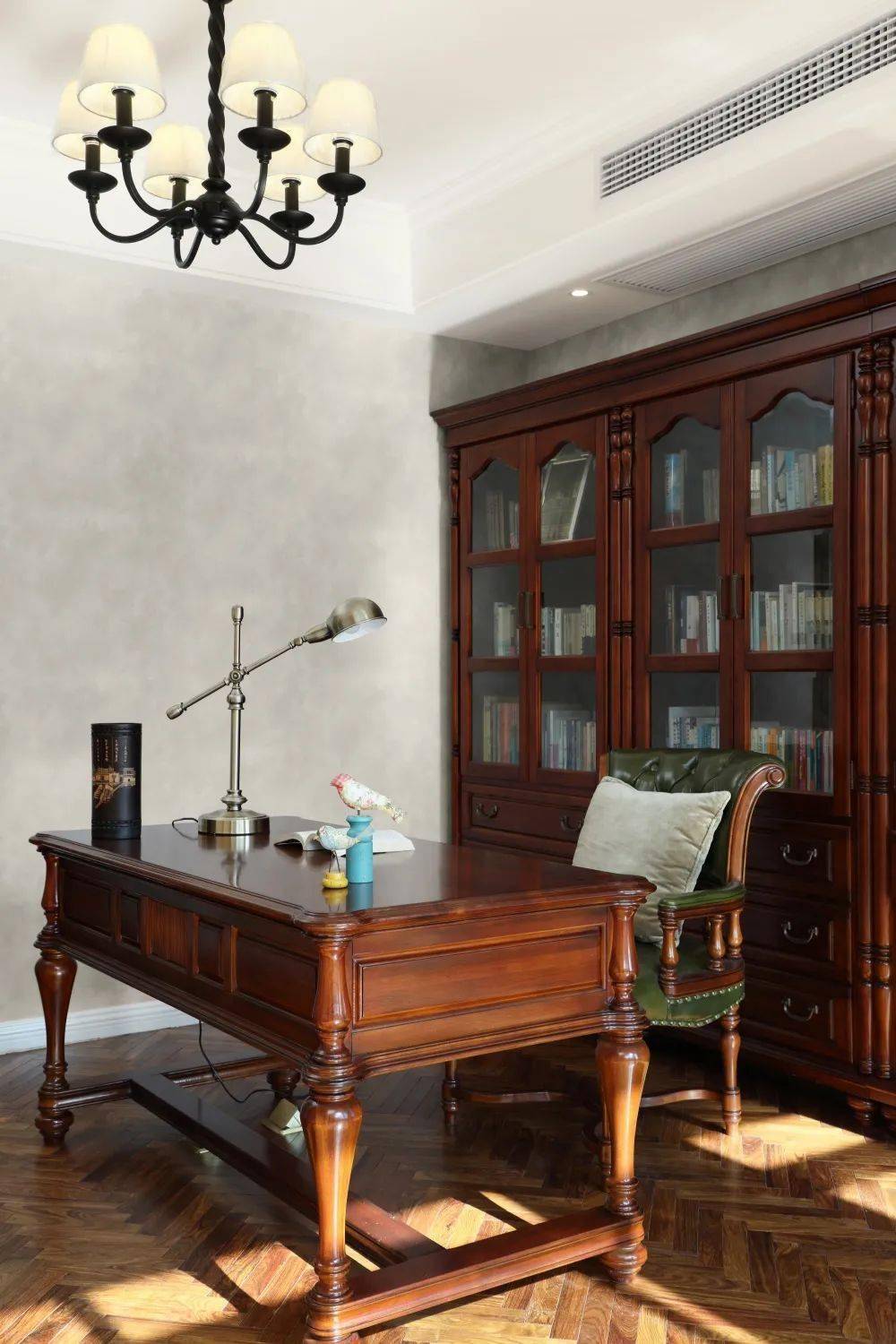 【恒洲软装】美式风别墅装修,复古,浪漫格调一个不少,尤其是餐厅