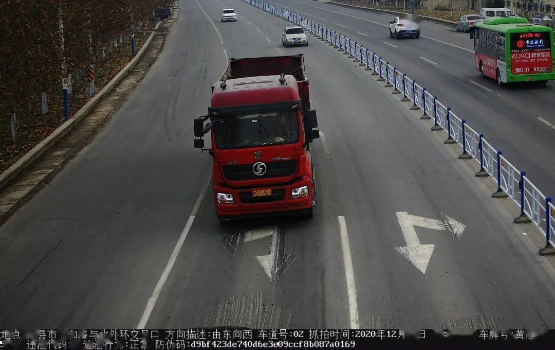 辉县市管辖区域大货车闯禁区曝光