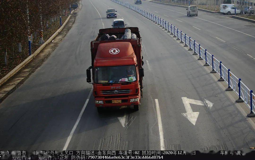 辉县市管辖区域大货车闯禁区曝光
