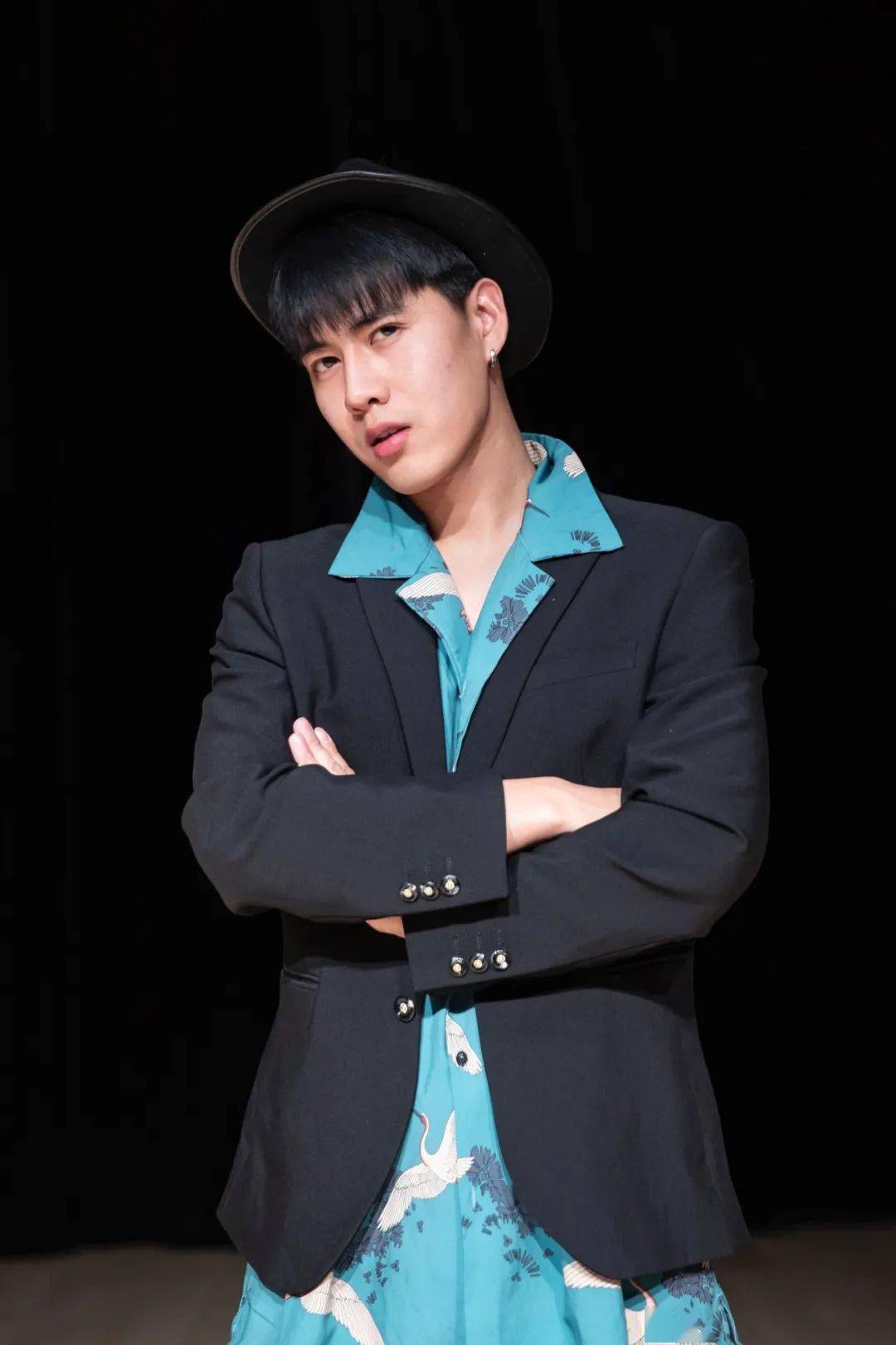 man:张天玮 张鑫然指导老师 | 肖杰,王艺埙艺术指导 | 吴寒冰摄影