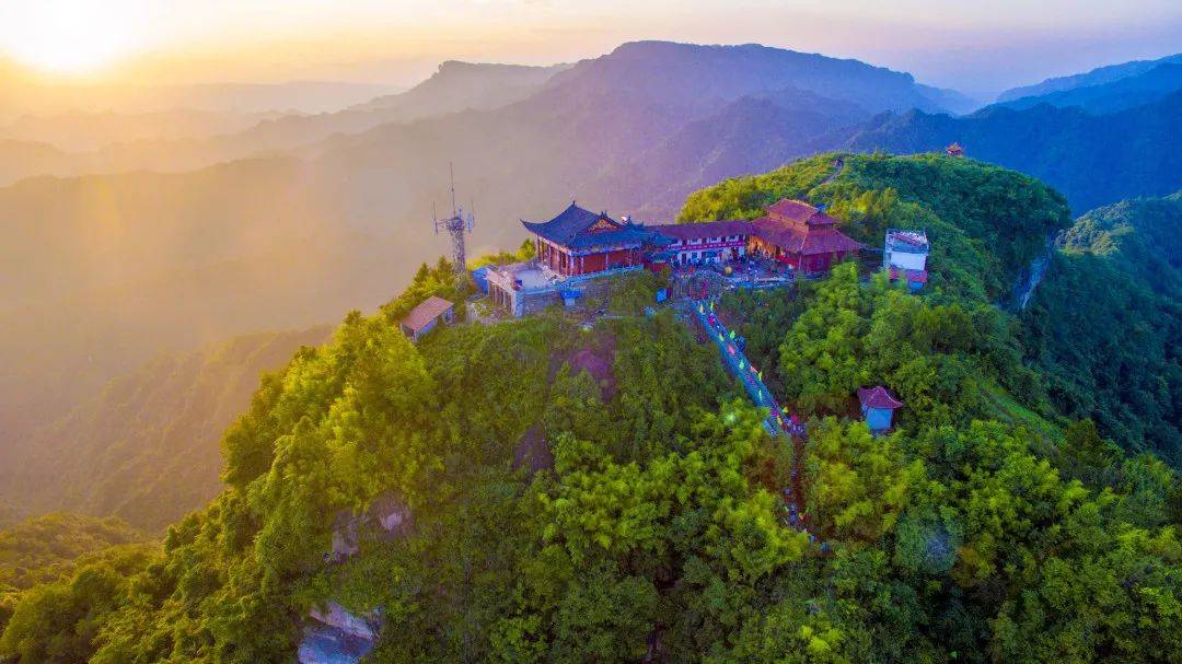 建南日出王母城