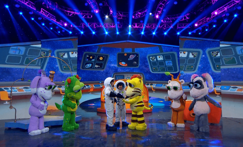 敬请期待本周日晚17:06卡酷偶剧院点击边框调出