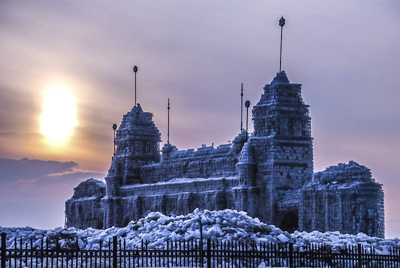 冰雕、俄式建筑，冬季的哈尔滨美得像童话