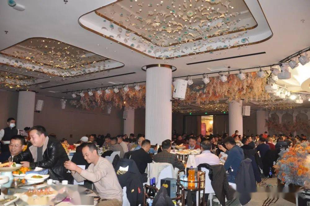 领头人,好兄弟工作交接第四届咸宁同乡会会长卢伟栋先生致辞第三届咸