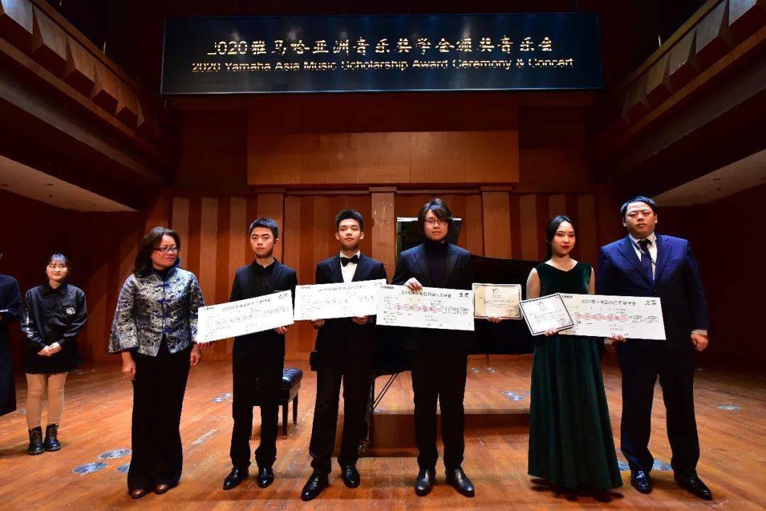 夏多多王以琳,张子腾,陈子希,黎家豪,赵艺朵,印雨欣毛翔宇,陈默也