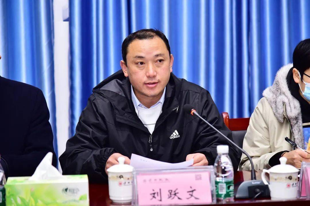 罗江区人民政府副区长刘跃文讲话,他对成立德阳市罗江区数控技术(智能