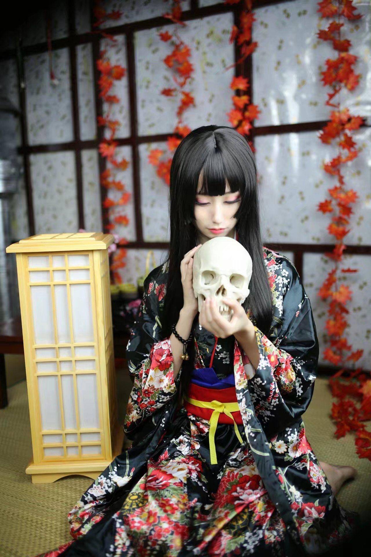 角色名:阎魔爱 cn:病娇小姐《地狱少女》阎魔爱 "迷失于黑暗的可悲