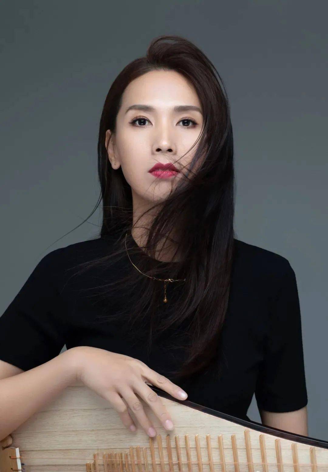 本周六来感受琵琶大师董晓琳的水滴镜湖之声