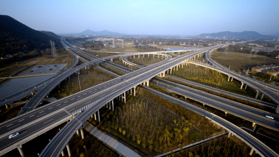 浙江沪杭甬收购高速公路取得重大突破