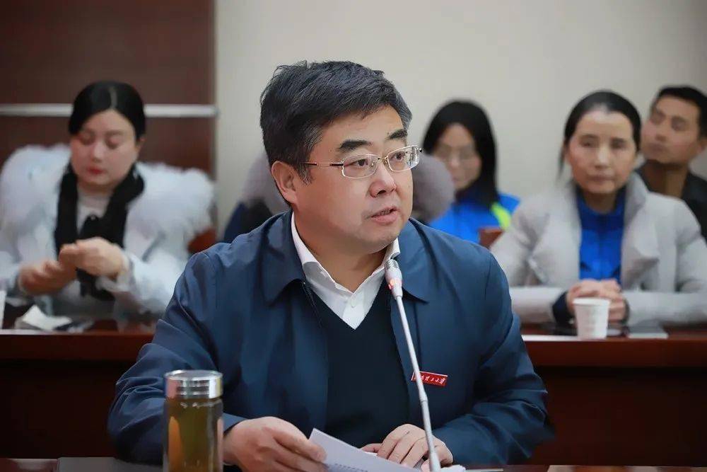 校党委书记赵晓林作党的十九届五中全会精神专题辅导报告