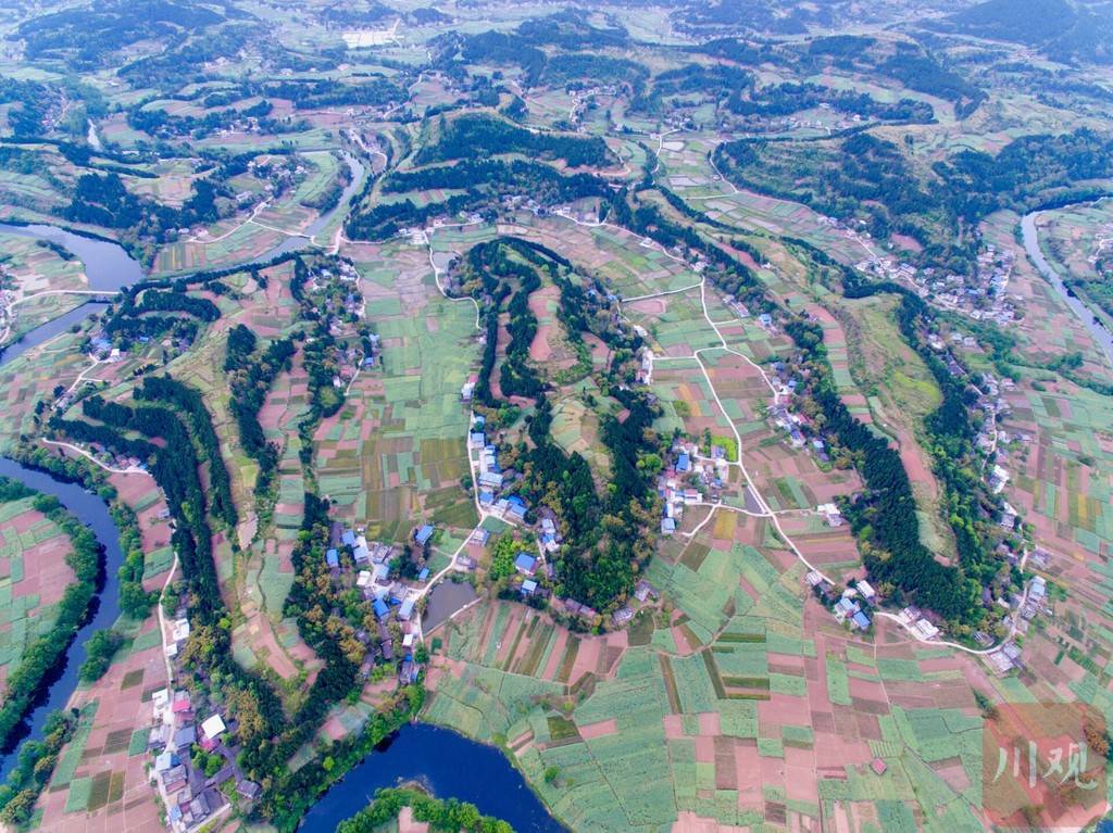 四川盆地鸟瞰图图片