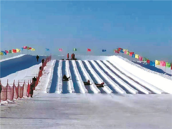 曹溪河欢乐城滑雪场图片