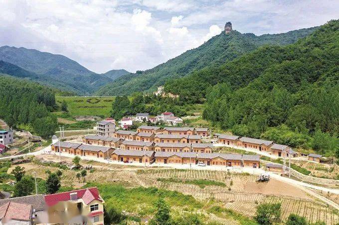 房县推进易地扶贫搬迁工作的探索实践