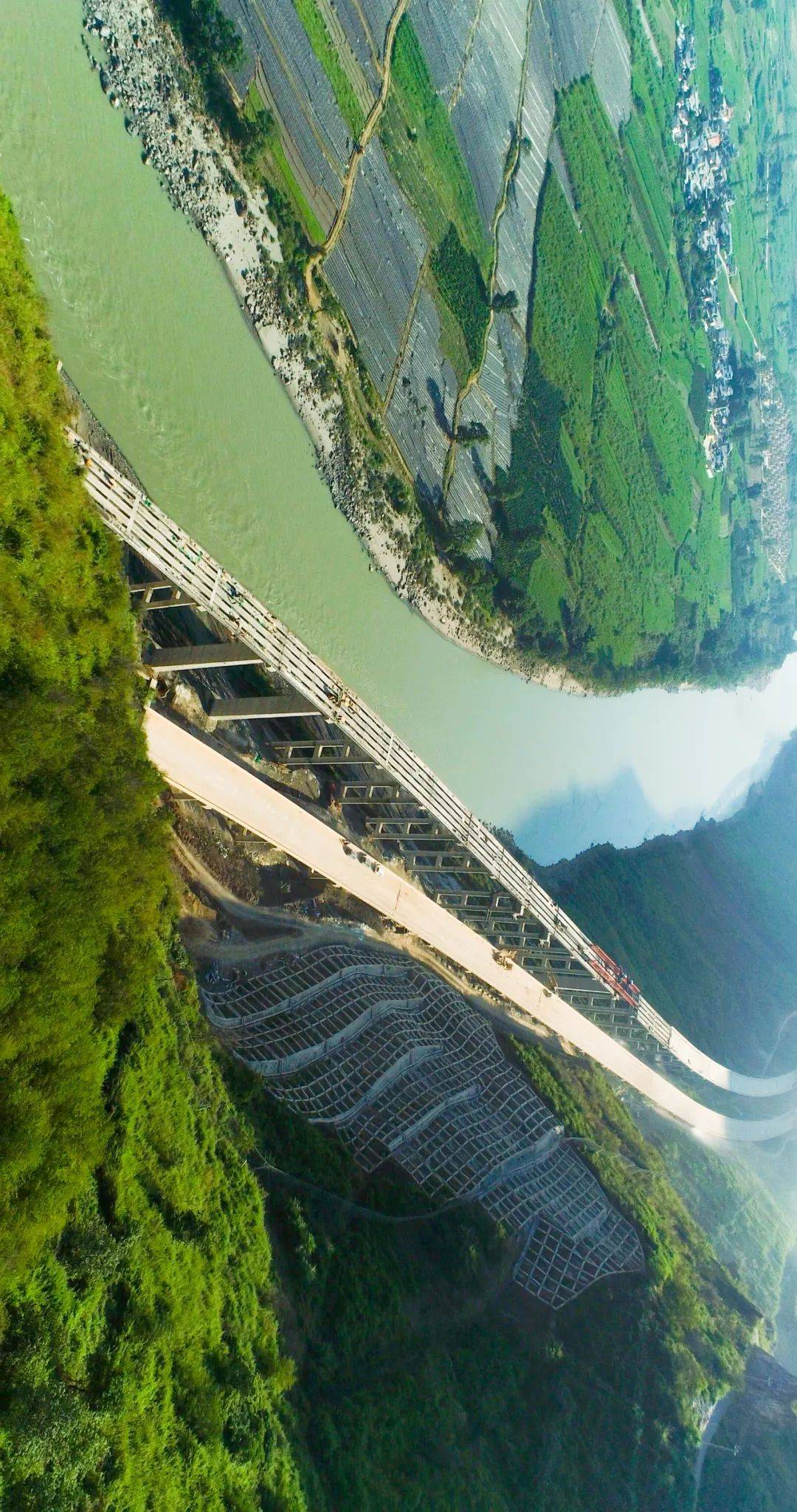 图集保泸高速亮相全国交通重大工程主题展