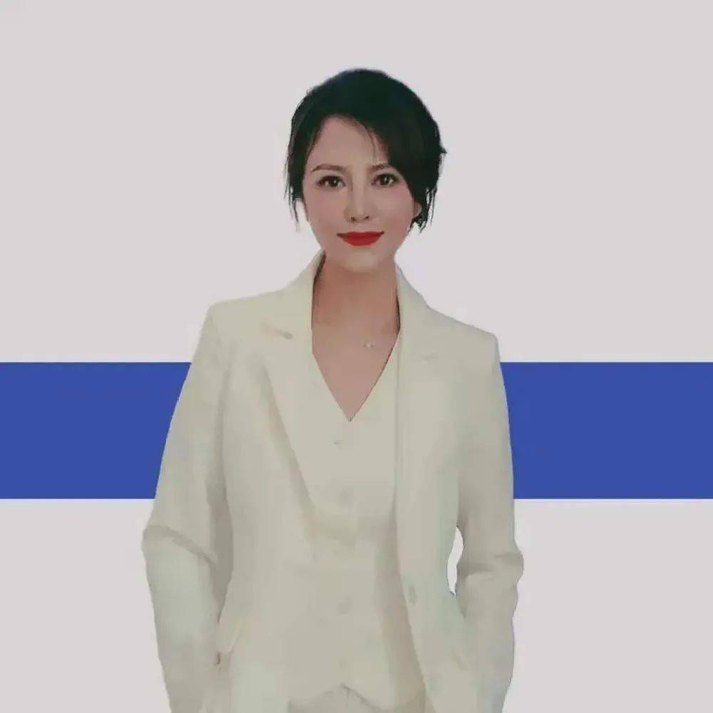 起回顾那些声情并茂的朗诵瞬间情景主持:汪宇星(左),常艺文(右)李建平