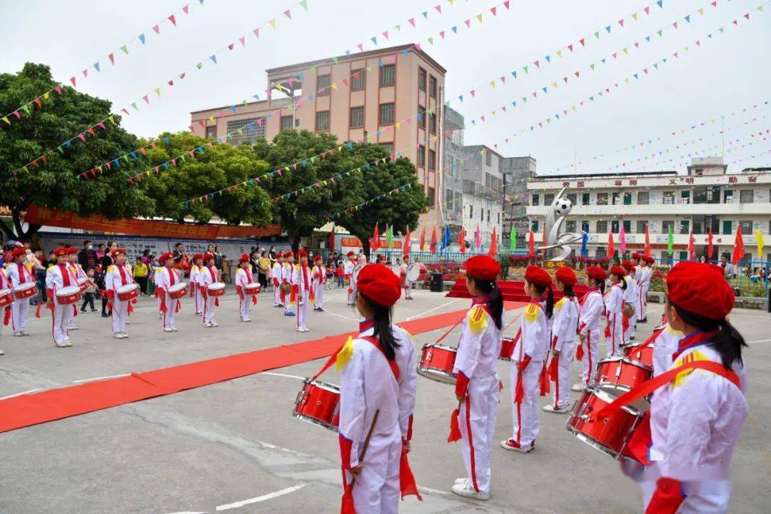 坡心育贤学校图片