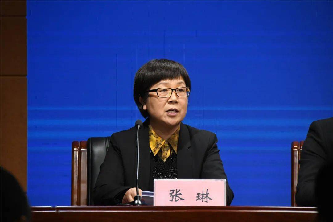 主持人 张琳:感谢记者朋友的积极提问和几位发布人的精彩回答.