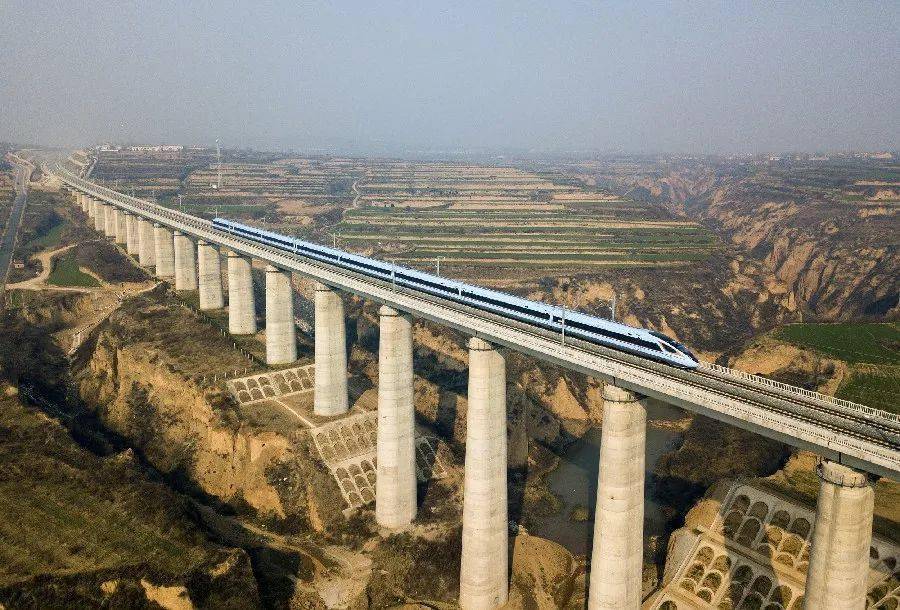 银西高铁今日开通银川至西安3小时4分可达
