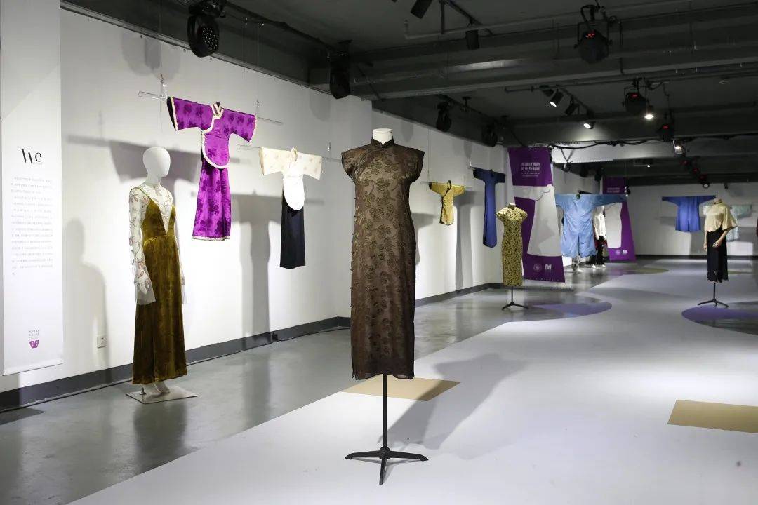 近日,上百件服饰集体亮相上海纺织服饰博物馆"海派时尚历史与创新"