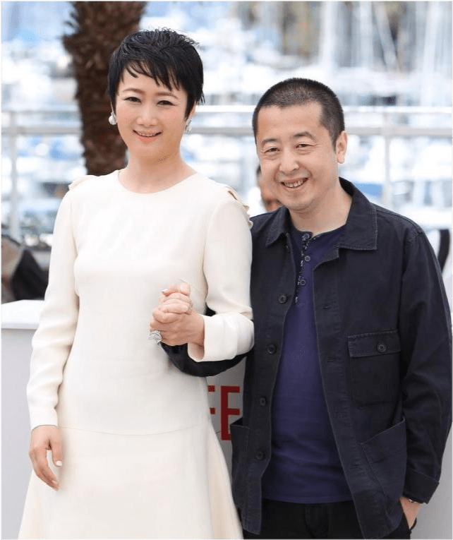 娱乐圈中见怪不怪?导演李雪娶小二十岁娇妻,对方是杨紫同校同学