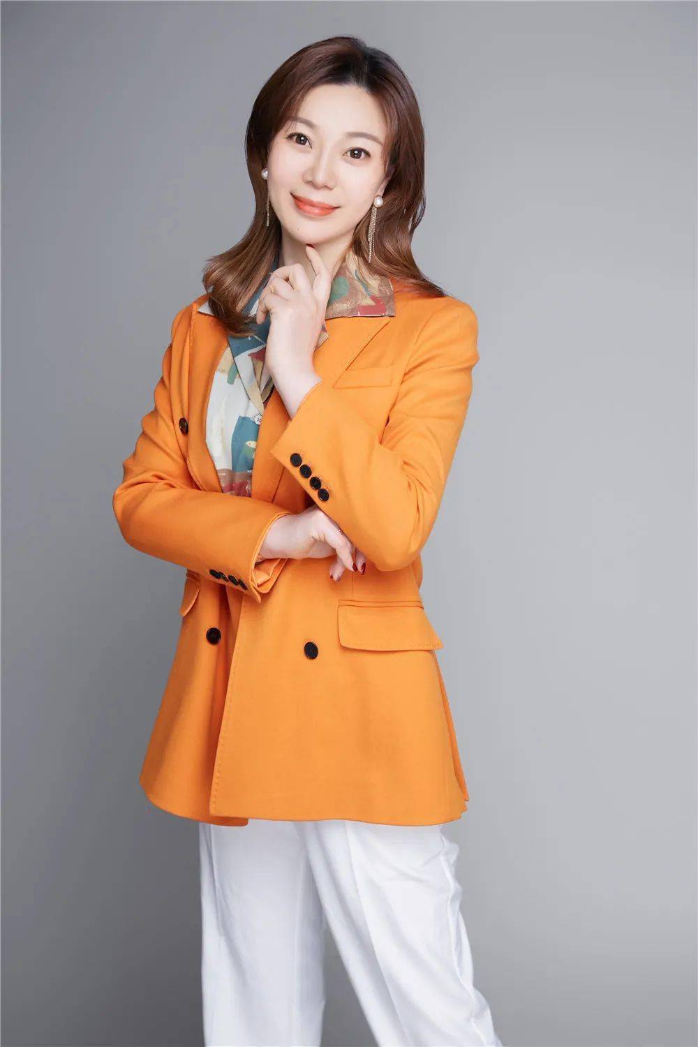 慧慧飞飞靓琪柯一苏阳闪闪飞翔张可精彩一整晚蔡俊杰演唱《爱是永恒》