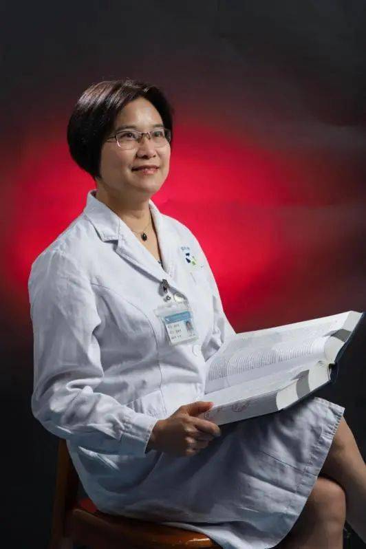 李玉英,广州中医药大学第一附属医院肛肠科主任,副主任医师,硕士研究