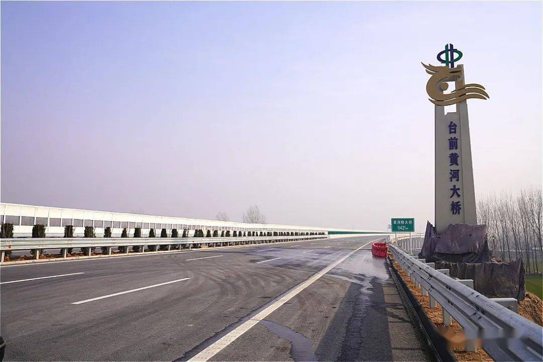 台前县委书记常奇民亲自驾车开道这是要去哪儿