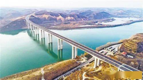 配套方面,汉魏大道,小浪底大道,洛吉快速路等道路给了孟津极大的交通