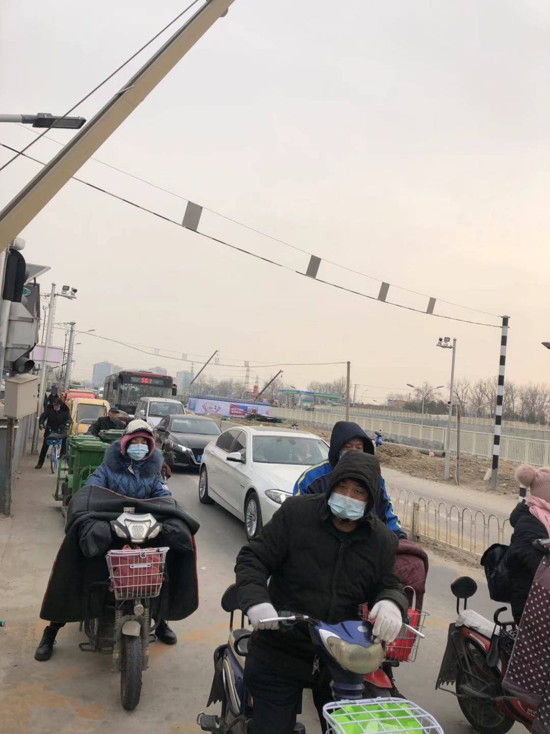 北京化工路改扩建后即将通车垡头道口结束汽车等火车历史