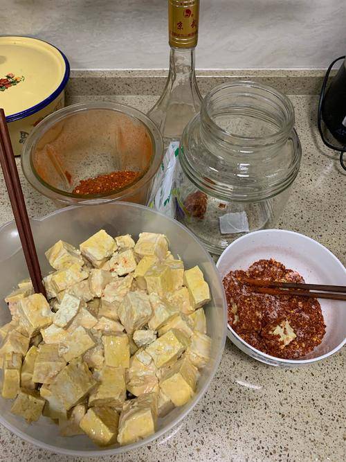 重庆特产传说(331) | 只在冬天制作的黔江霉豆腐,现在食用正好