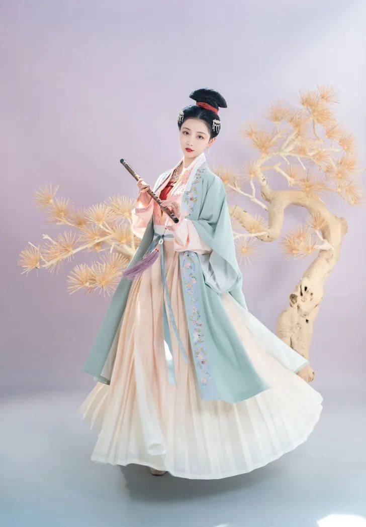 华裳九州千灯隐市美人成谱重回想做你心里的白月光
