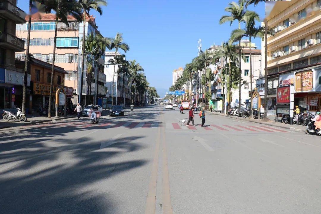 这才是斑马线"打开"的正确方式!_芒市