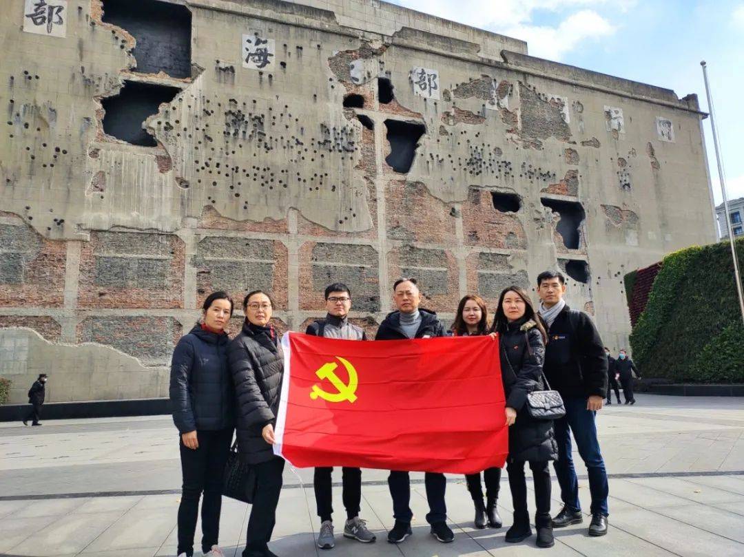 访旧址敬壮士忆初心