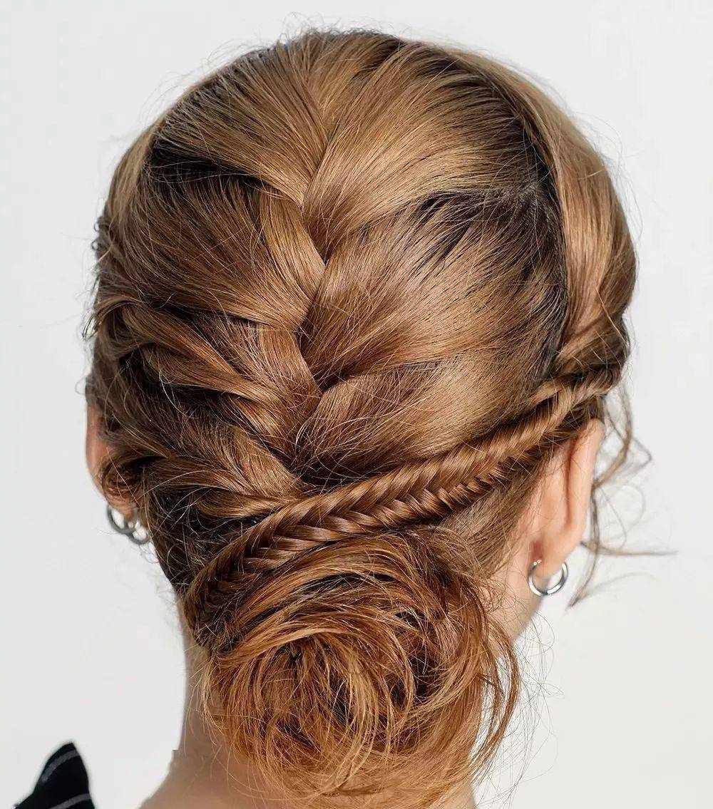 好看的发髻也好扎跟着学起来吖