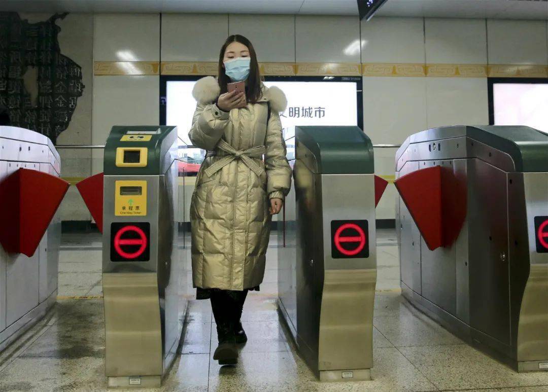 95后女生在淘宝做寿衣模特帮人们在生命最后一刻体面告别