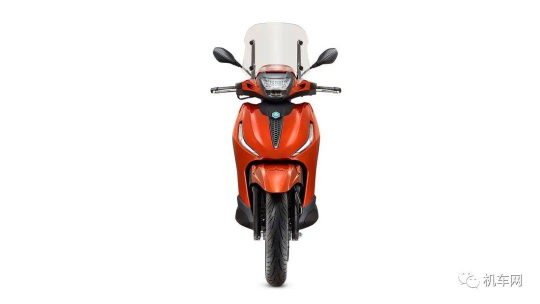 比亚乔300/400cc大轮踏板阵容更新,配置升级