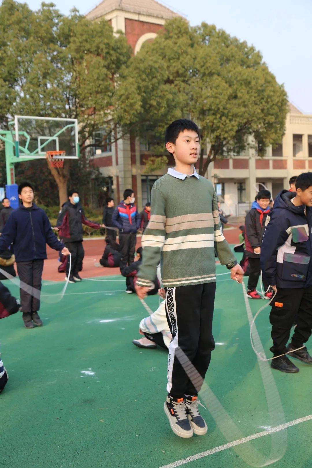 和美教育和乐课程绳采飞扬奔向2021上海市三新学校初中部冬季跳绳比赛