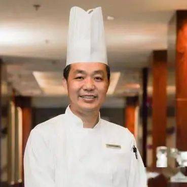 一位特级厨师想承包您的年夜饭,看看他的拿手菜有哪些?