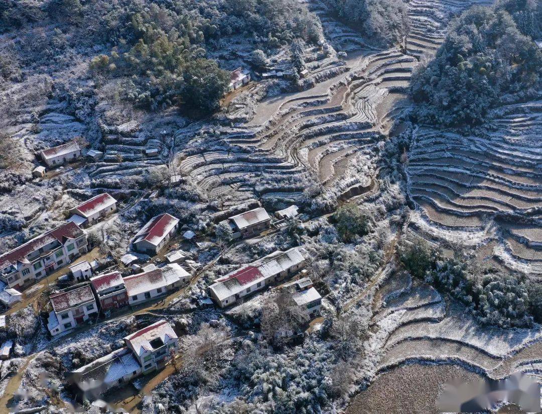 航拍雪后金沟,你未曾见过的,那一种美_金沟村