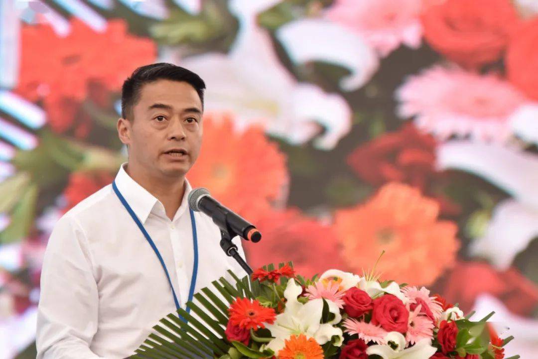 棠外理事长黄波二〇二一年新年贺词