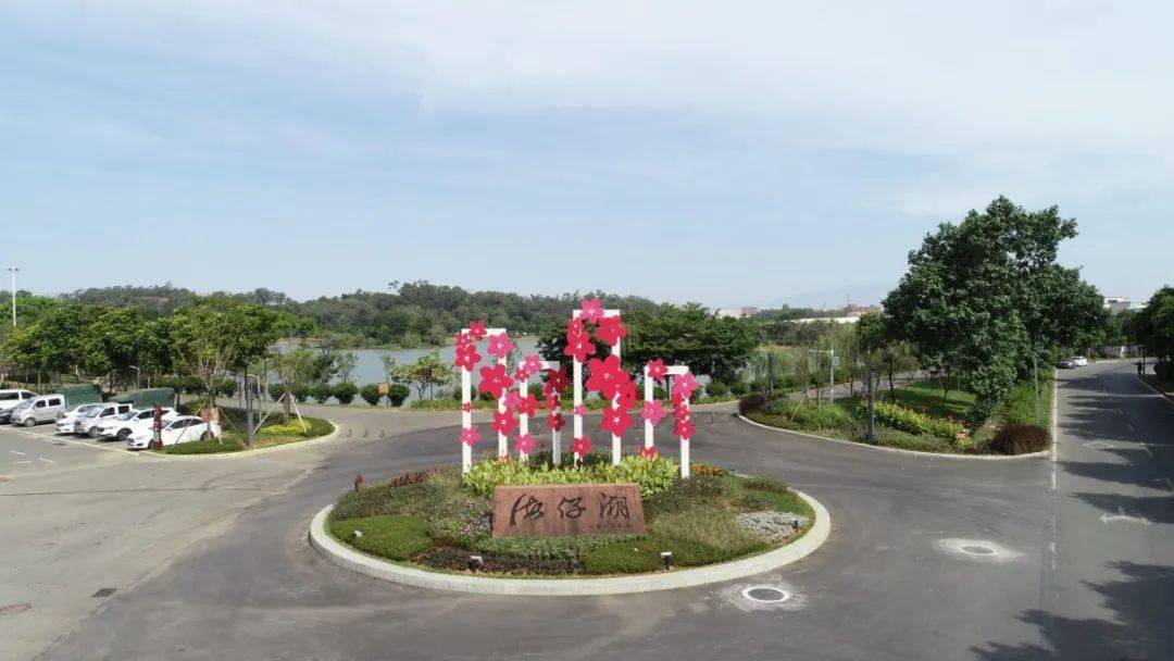 投票编号:28石排大道横山环岛,位于石排镇石排大道,锦绣路和石崇大道